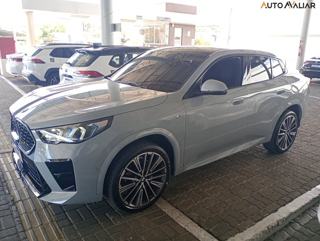 BMW X2 2.0 TURBO GASOLINA XDRIVE20I M SPORT  STEPTRONIC