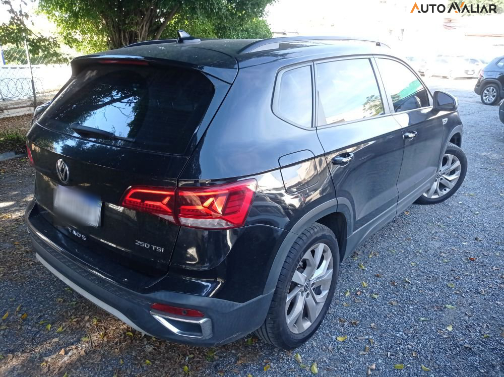 VOLKSWAGEN TAOS 1.4 250 TSI TOTAL FLEX COMFORTLINE AUTOMÁTICO