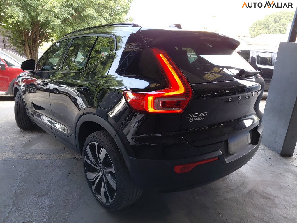 VOLVO XC40 P8 RECHARGE ELECTRIC BEV PURE AWD