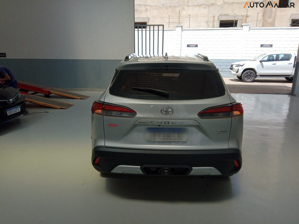 TOYOTA COROLLA CROSS 2.0 VVT-IE FLEX XRE DIRECT SHIFT