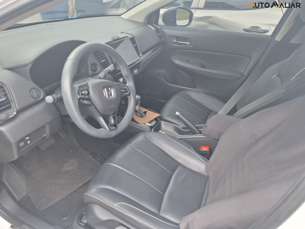 HONDA CITY 1.5 I-VTEC FLEX HATCH EXL CVT