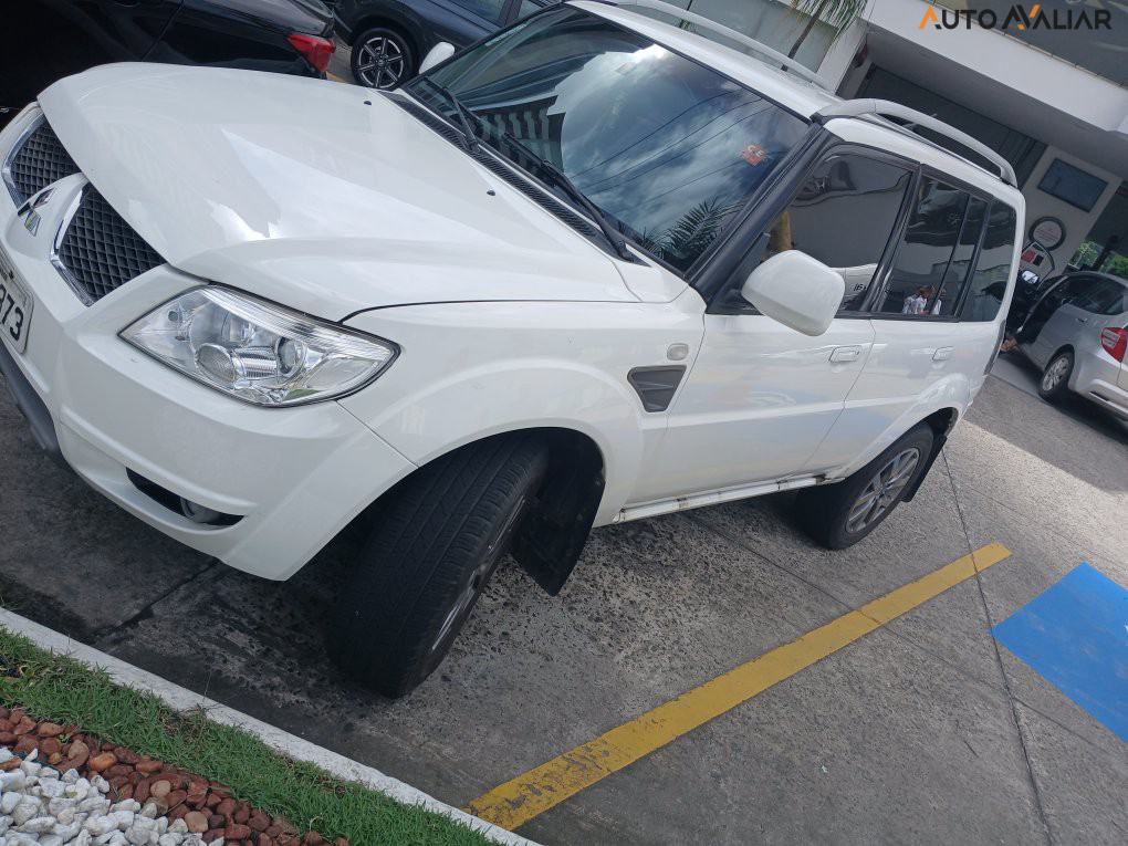 MITSUBISHI PAJERO TR4 2.0 4X2 16V 140CV FLEX 4P AUTOMATICO