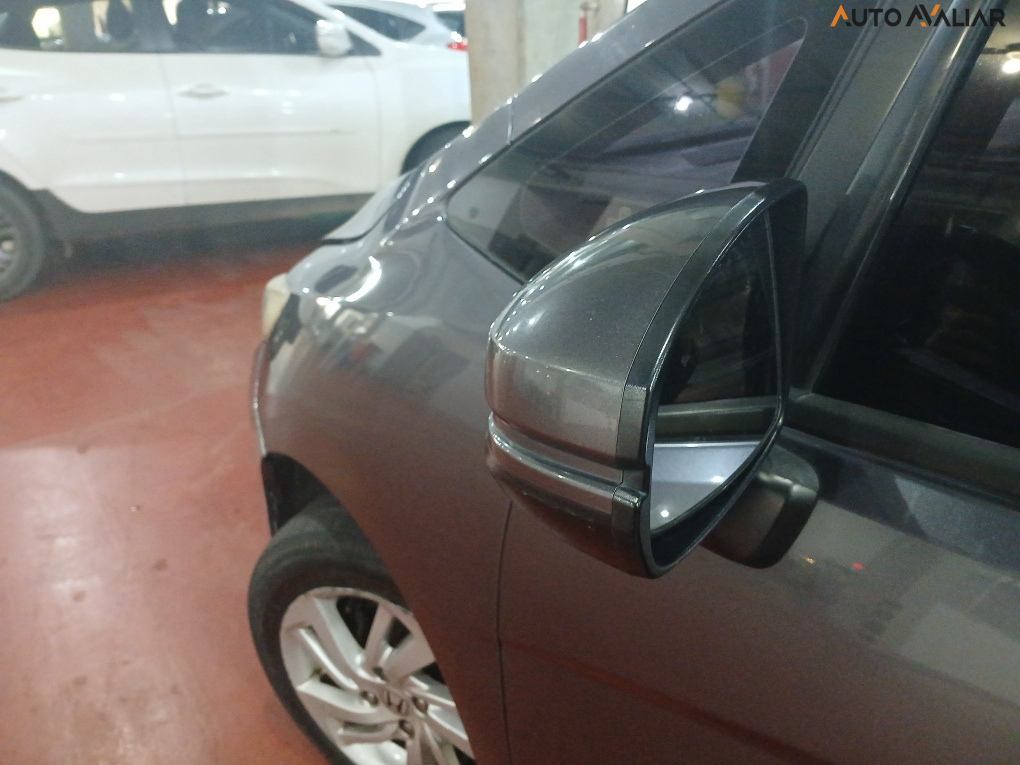 HONDA FIT 1.5 LX 16V FLEX 4P AUTOMATICO