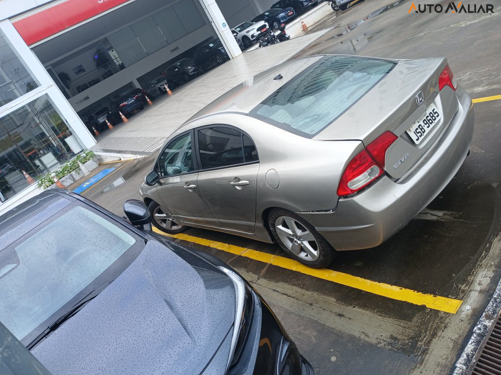 HONDA CIVIC 1.8 LXS 16V FLEX 4P MANUAL