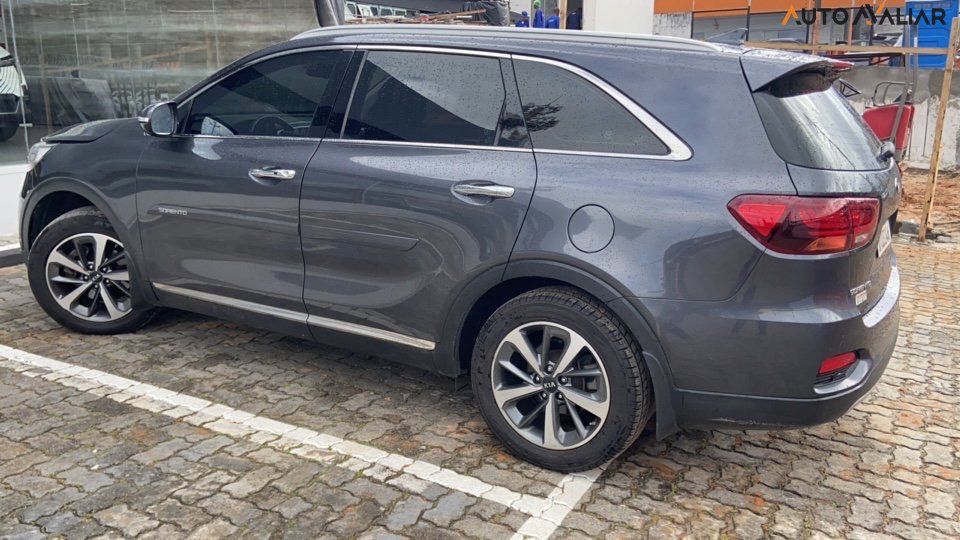 KIA SORENTO 2.4 16V GASOLINA EX 7L AUTOMATICO
