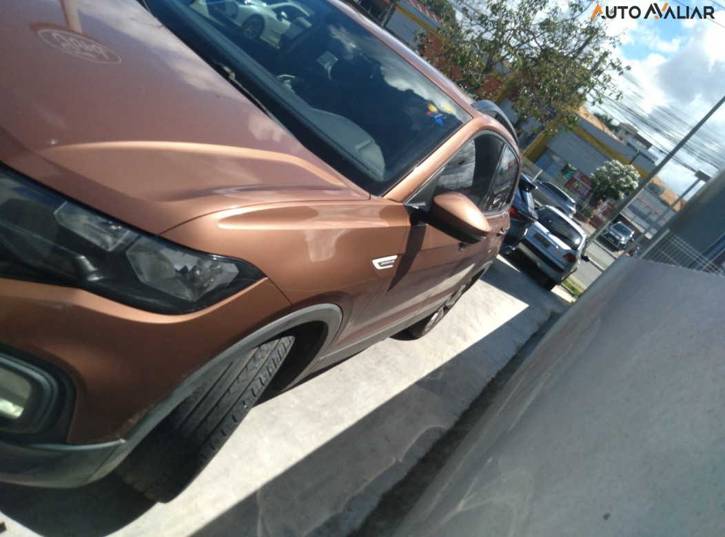VOLKSWAGEN T-CROSS 1.0 200 TSI TOTAL FLEX COMFORTLINE AUTOMATICO