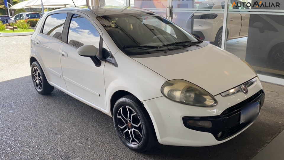 FIAT PUNTO 1.4 ATTRACTIVE 8V FLEX 4P MANUAL