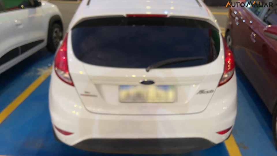 FORD FIESTA 1.6 SE HATCH 16V FLEX 4P POWERSHIFT