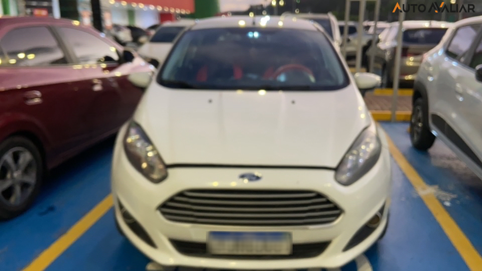 FORD FIESTA 1.6 SE HATCH 16V FLEX 4P POWERSHIFT