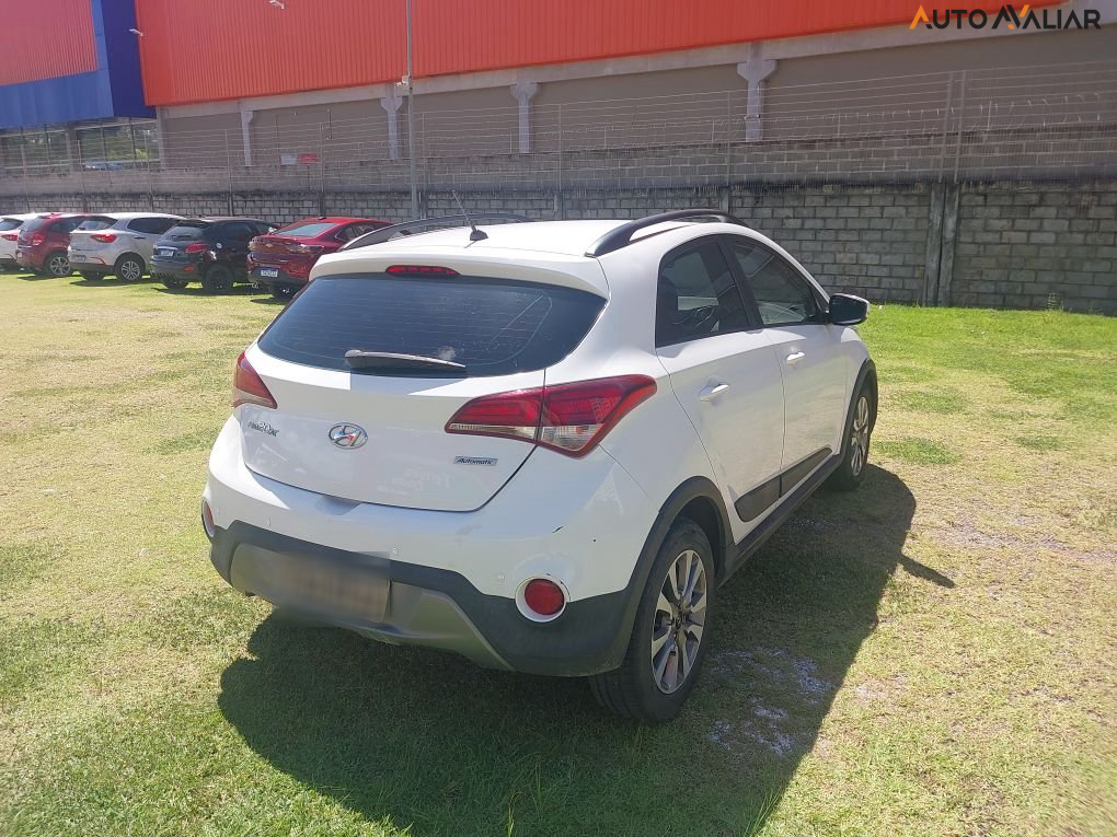 HYUNDAI HB20X 1.6 16V STYLE FLEX 4P AUTOMATICO