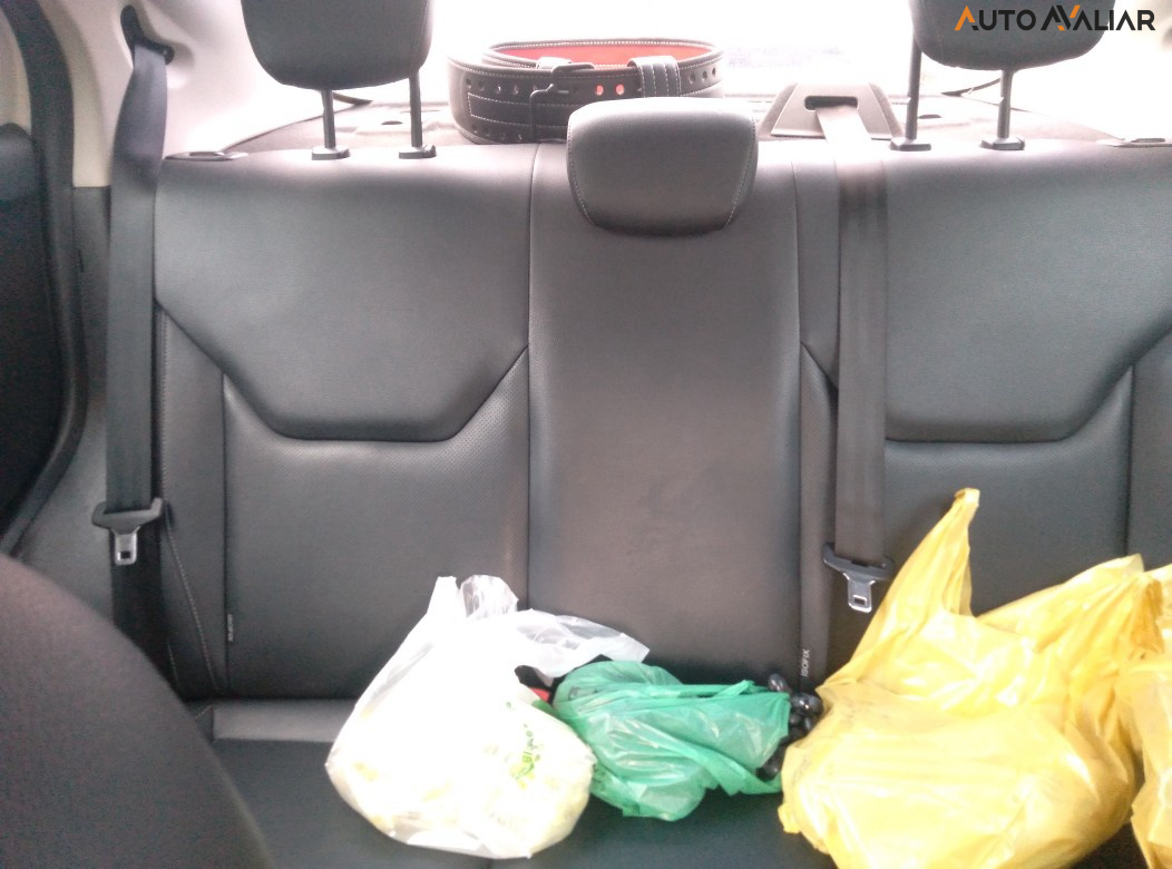 FORD KA 1.5 TI-VCT FLEX TITANIUM SEDAN AUTOMATICO