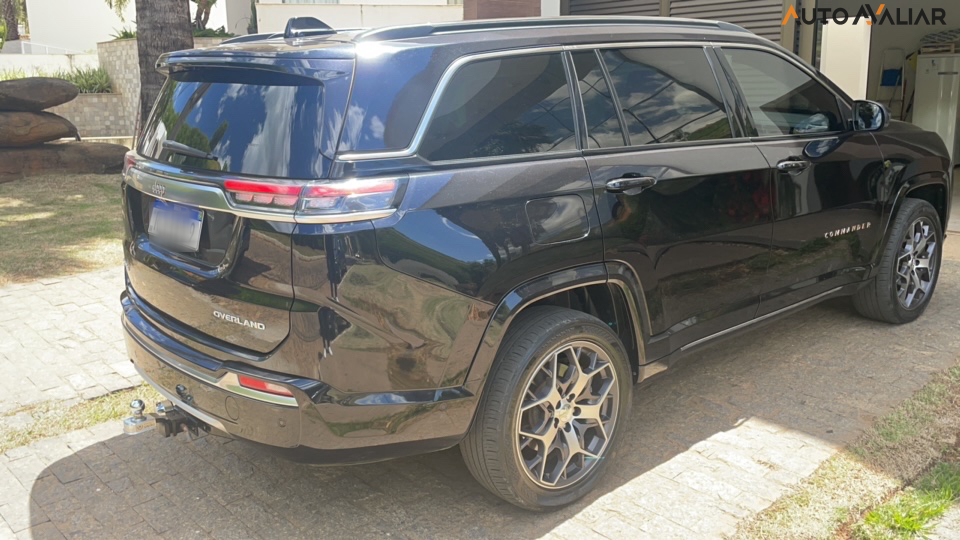 JEEP COMMANDER 2.0 TD380 TURBO DIESEL OVERLAND AT9
