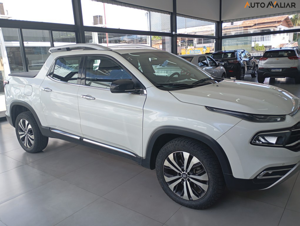 FIAT TORO 2.0 16V TURBO DIESEL VOLCANO 4WD AT9