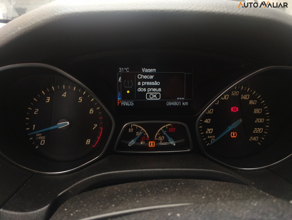 FORD FOCUS 2.0 TITANIUM SEDAN 16V FLEX 4P POWERSHIFT