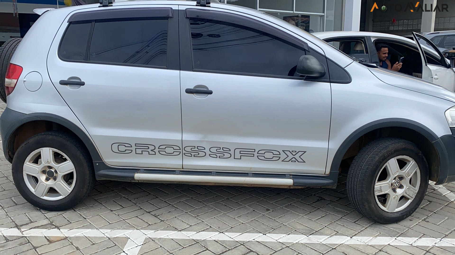 VOLKSWAGEN CROSSFOX 1.6 MI FLEX 8V 4P MANUAL