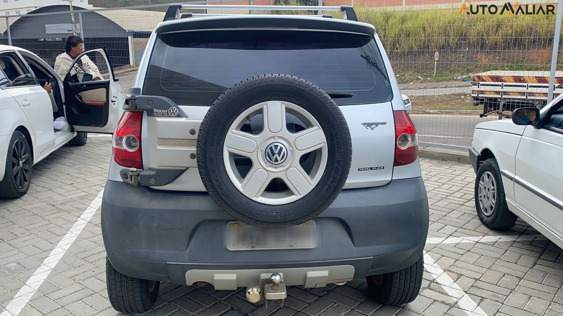 VOLKSWAGEN CROSSFOX 1.6 MI FLEX 8V 4P MANUAL