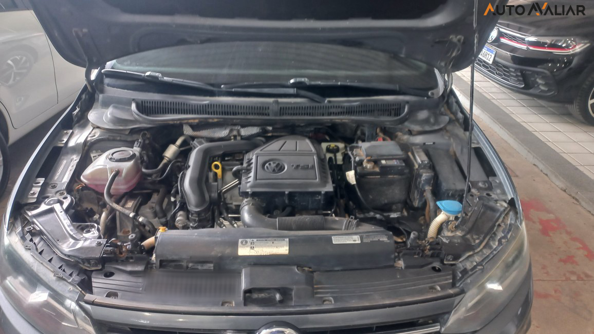VOLKSWAGEN VIRTUS 1.0 200 TSI HIGHLINE AUTOMATICO