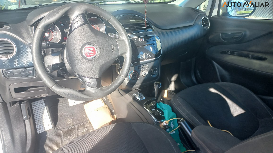 FIAT PUNTO 1.8 SPORTING 16V FLEX 4P AUTOMATIZADO