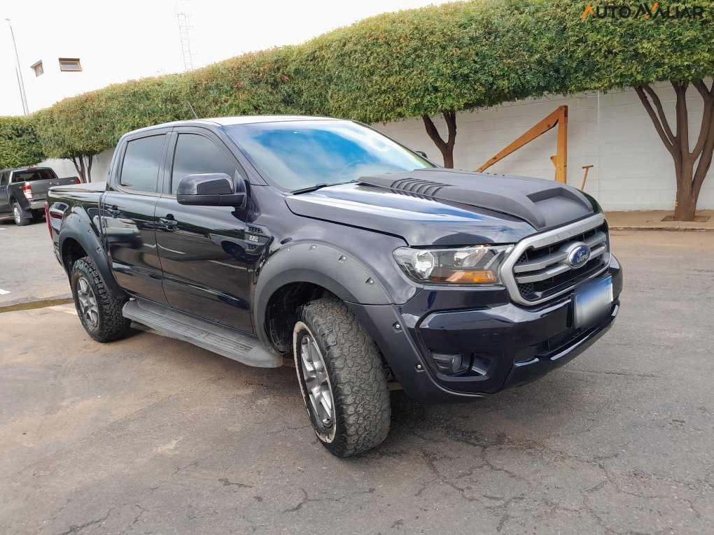 FORD RANGER 2.2 XLS 4X2 CD 16V DIESEL 4P AUTOMATICO