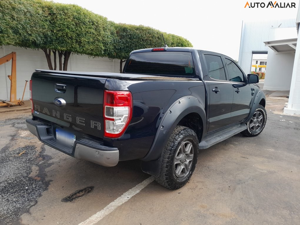 FORD RANGER 2.2 XLS 4X2 CD 16V DIESEL 4P AUTOMATICO