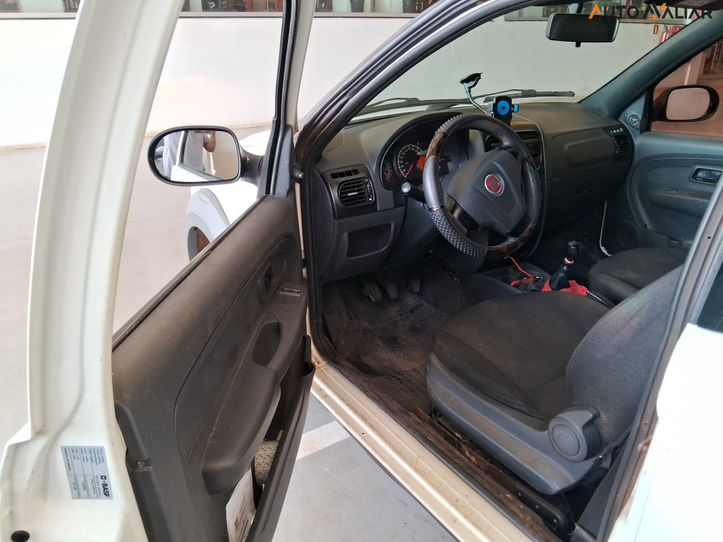 FIAT STRADA 1.4 MPI HARD WORKING CE 8V FLEX 2P MANUAL