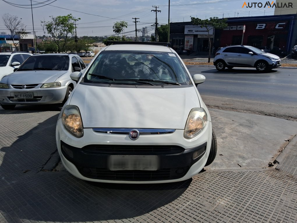 FIAT PUNTO 1.4 ATTRACTIVE 8V FLEX 4P MANUAL