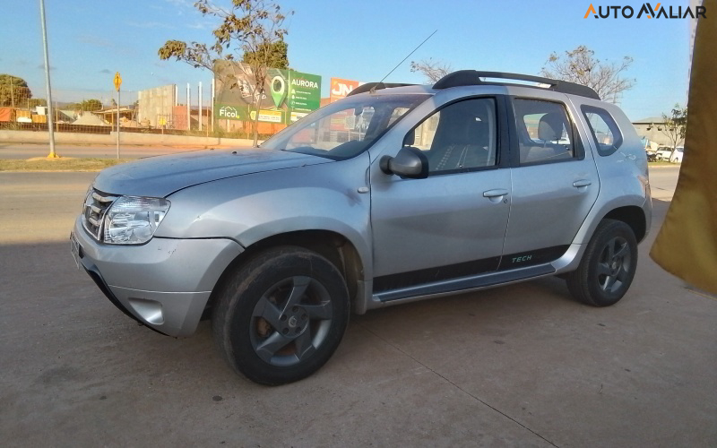 RENAULT DUSTER 2.0 DYNAMIQUE 4X2 16V FLEX 4P AUTOMATICO