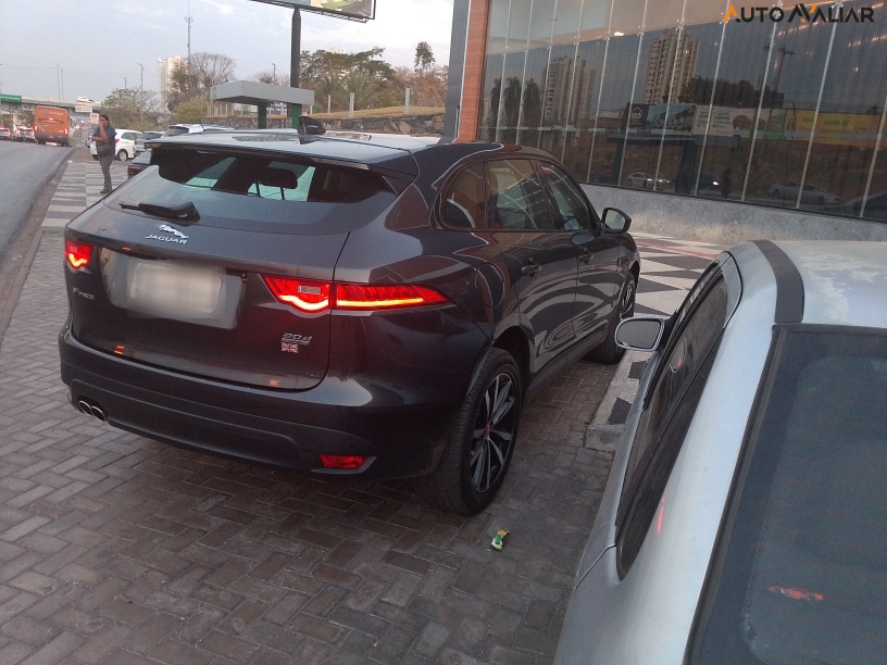 JAGUAR F-PACE 2.0 16V TURBO DIESEL PRESTIGE AWD 4P AUTOMATICO