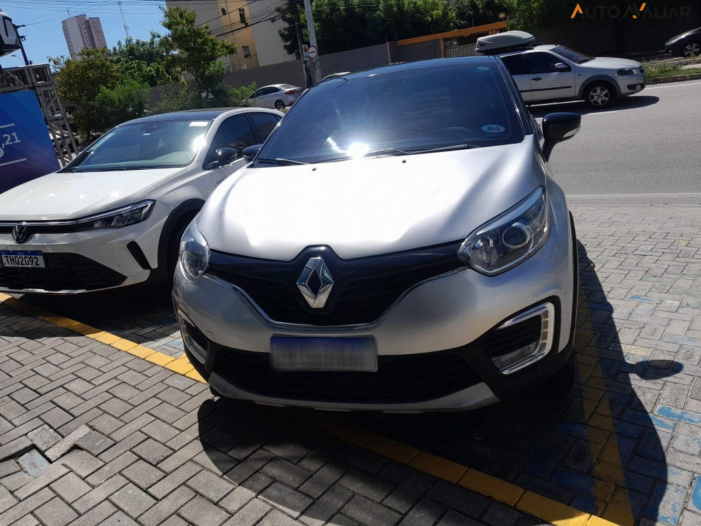 RENAULT CAPTUR 2.0 16V HI-FLEX INTENSE AUTOMATICO