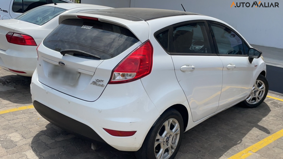 FORD FIESTA 1.6 SE HATCH 16V FLEX 4P MANUAL