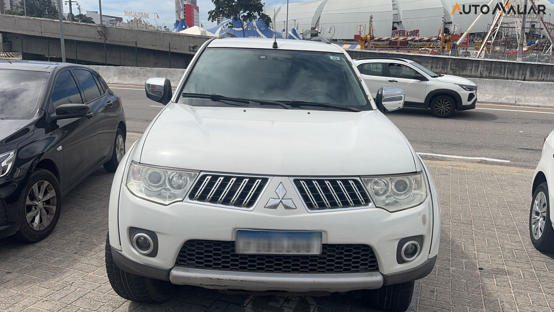 MITSUBISHI PAJERO DAKAR 3.5 HPE 7 LUGARES 4X4 V6 24V FLEX 4P AUTOMATICO