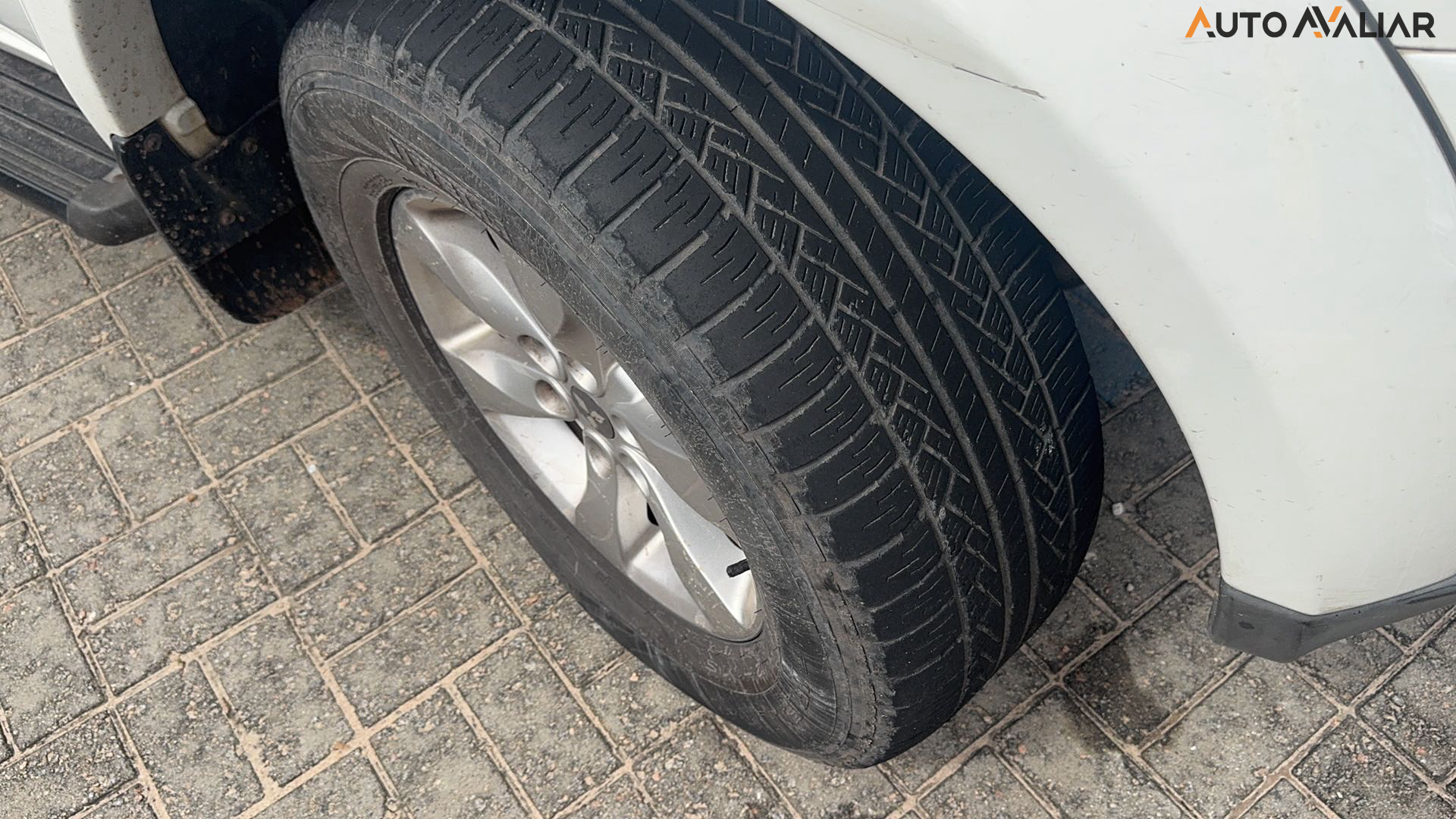 MITSUBISHI PAJERO DAKAR 3.5 HPE 7 LUGARES 4X4 V6 24V FLEX 4P AUTOMATICO