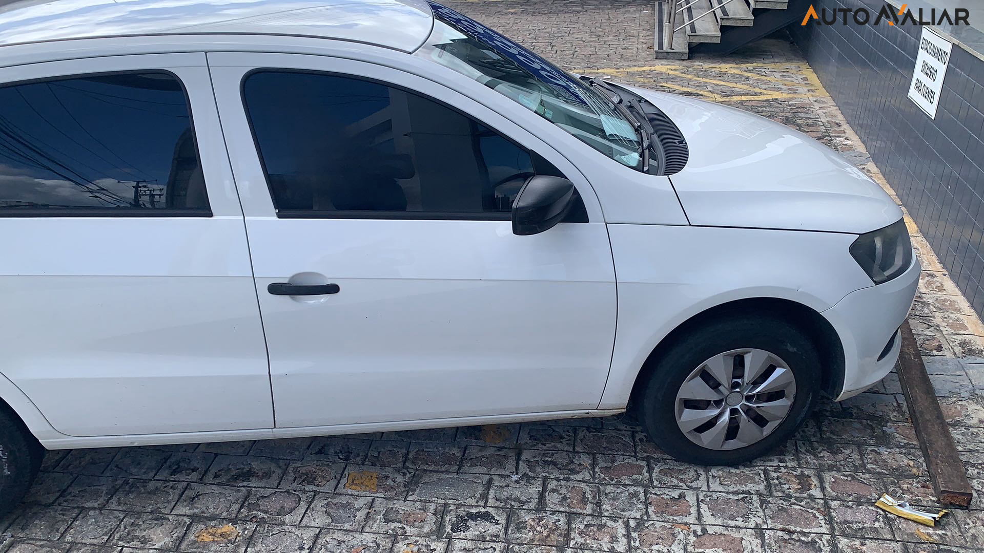 VOLKSWAGEN VOYAGE 1.0 MI TRENDLINE 8V FLEX 4P MANUAL
