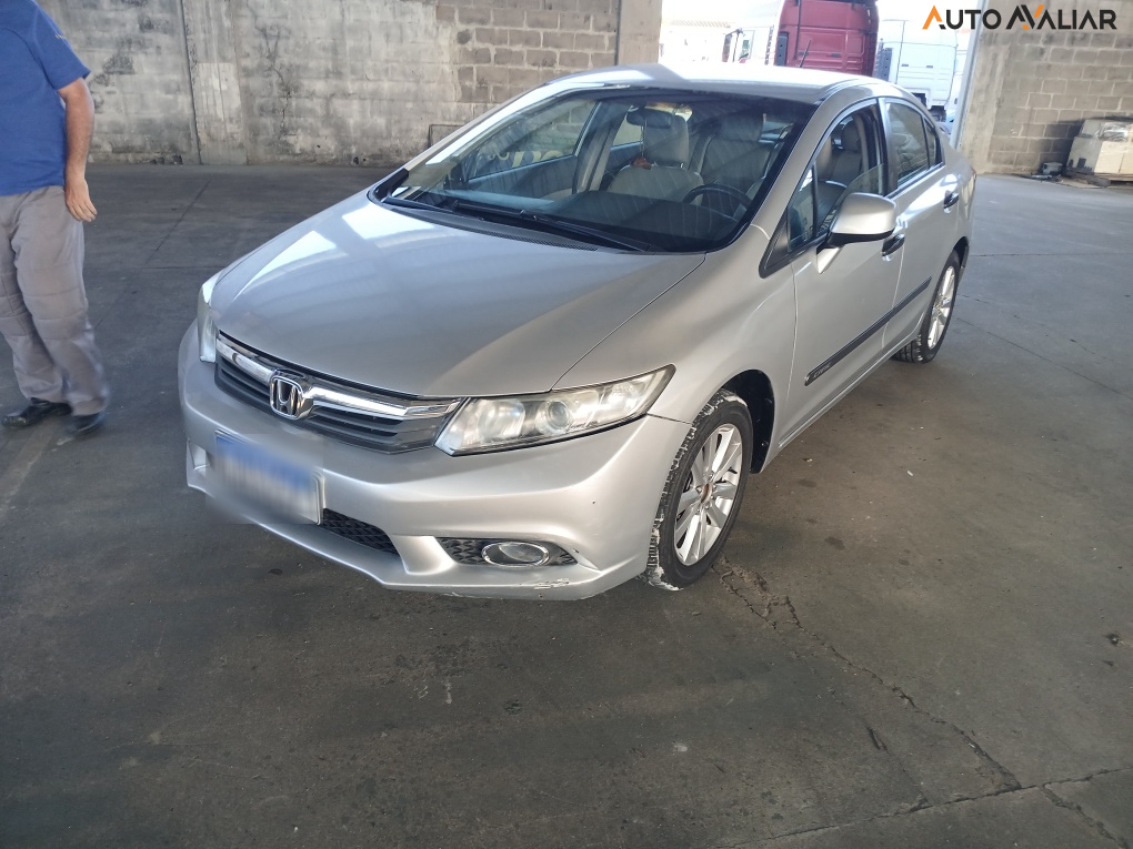 HONDA CIVIC 1.8 LXS 16V FLEX 4P MANUAL