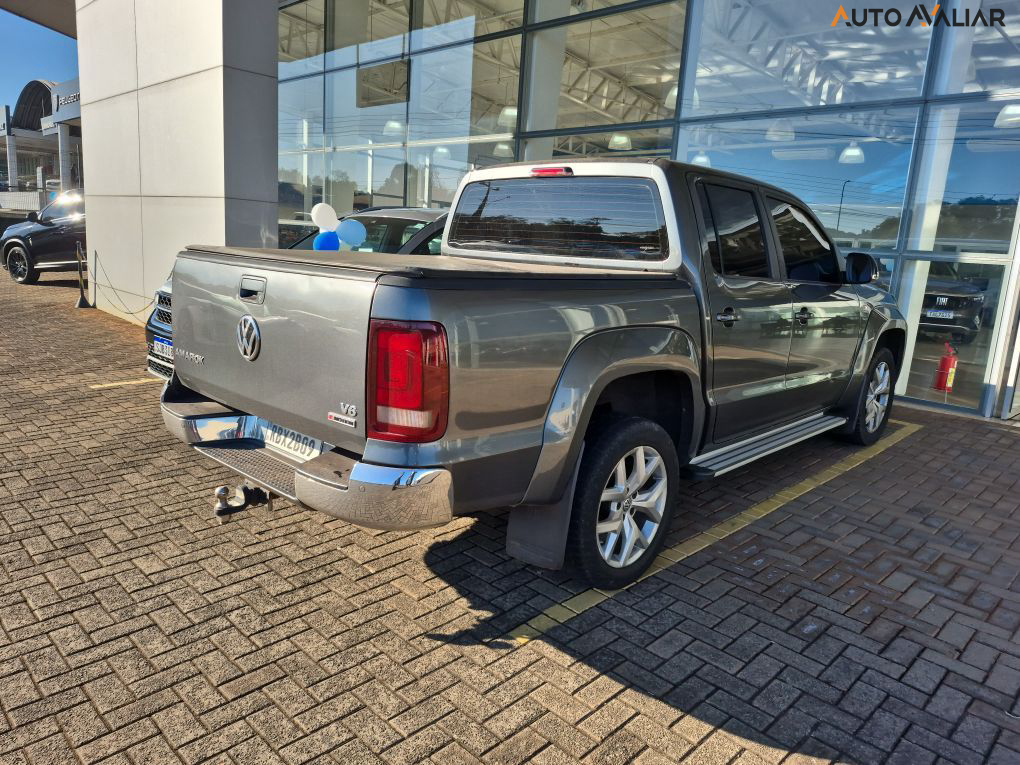 VOLKSWAGEN AMAROK 3.0 V6 TDI HIGHLINE CD DIESEL 4MOTION AUTOMATICO