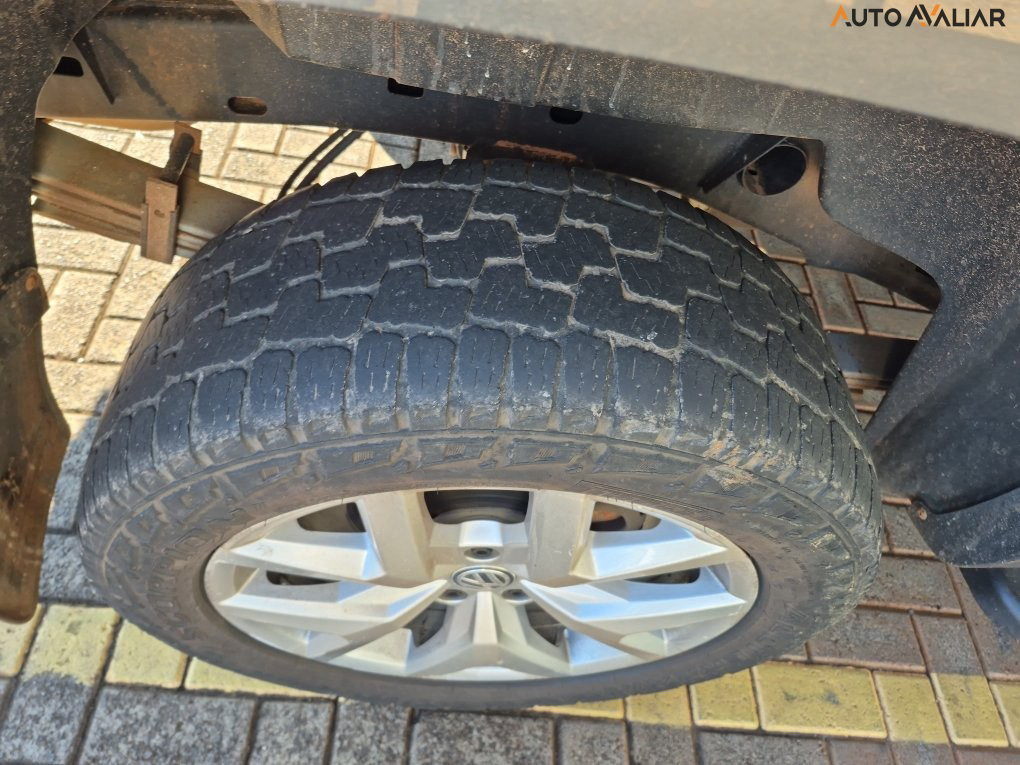 VOLKSWAGEN AMAROK 3.0 V6 TDI HIGHLINE CD DIESEL 4MOTION AUTOMATICO