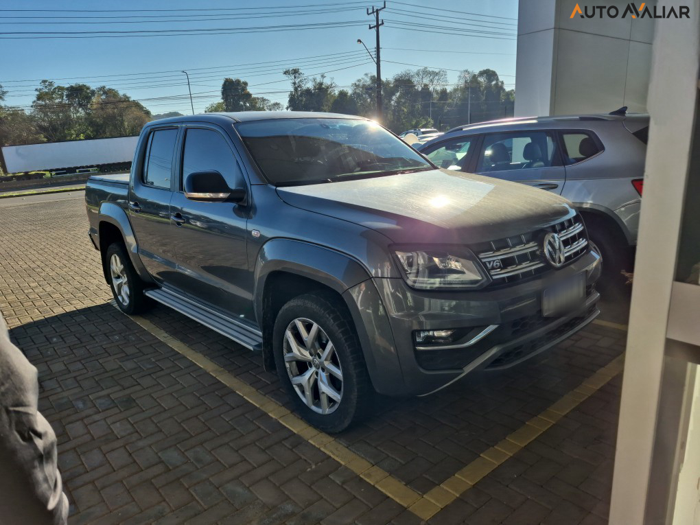 VOLKSWAGEN AMAROK 3.0 V6 TDI HIGHLINE CD DIESEL 4MOTION AUTOMATICO
