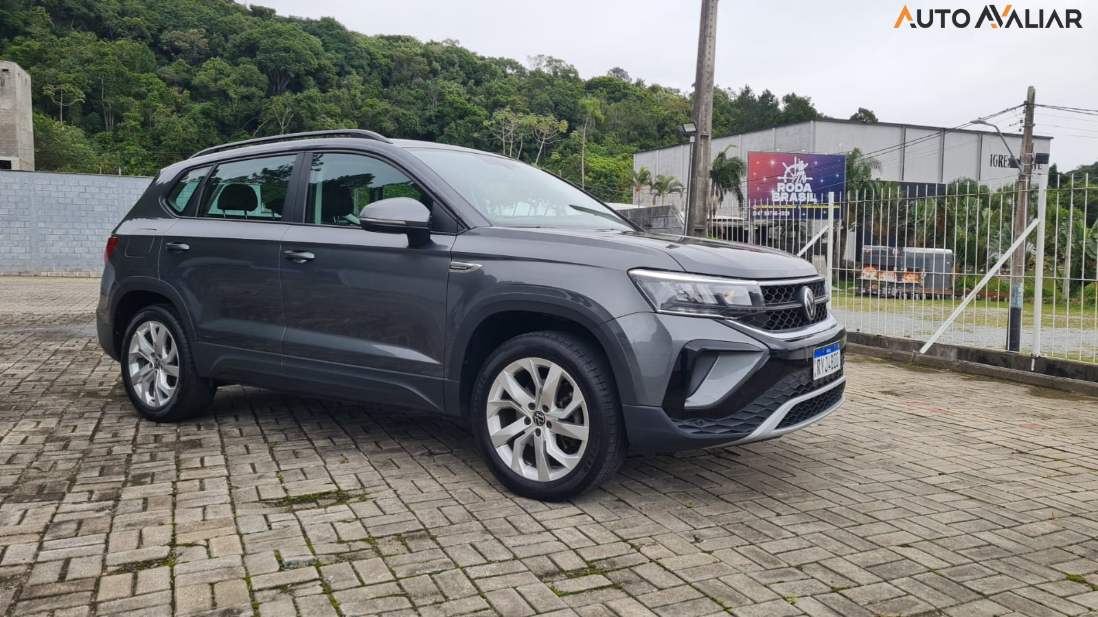 VOLKSWAGEN TAOS 1.4 250 TSI TOTAL FLEX COMFORTLINE AUTOMÁTICO
