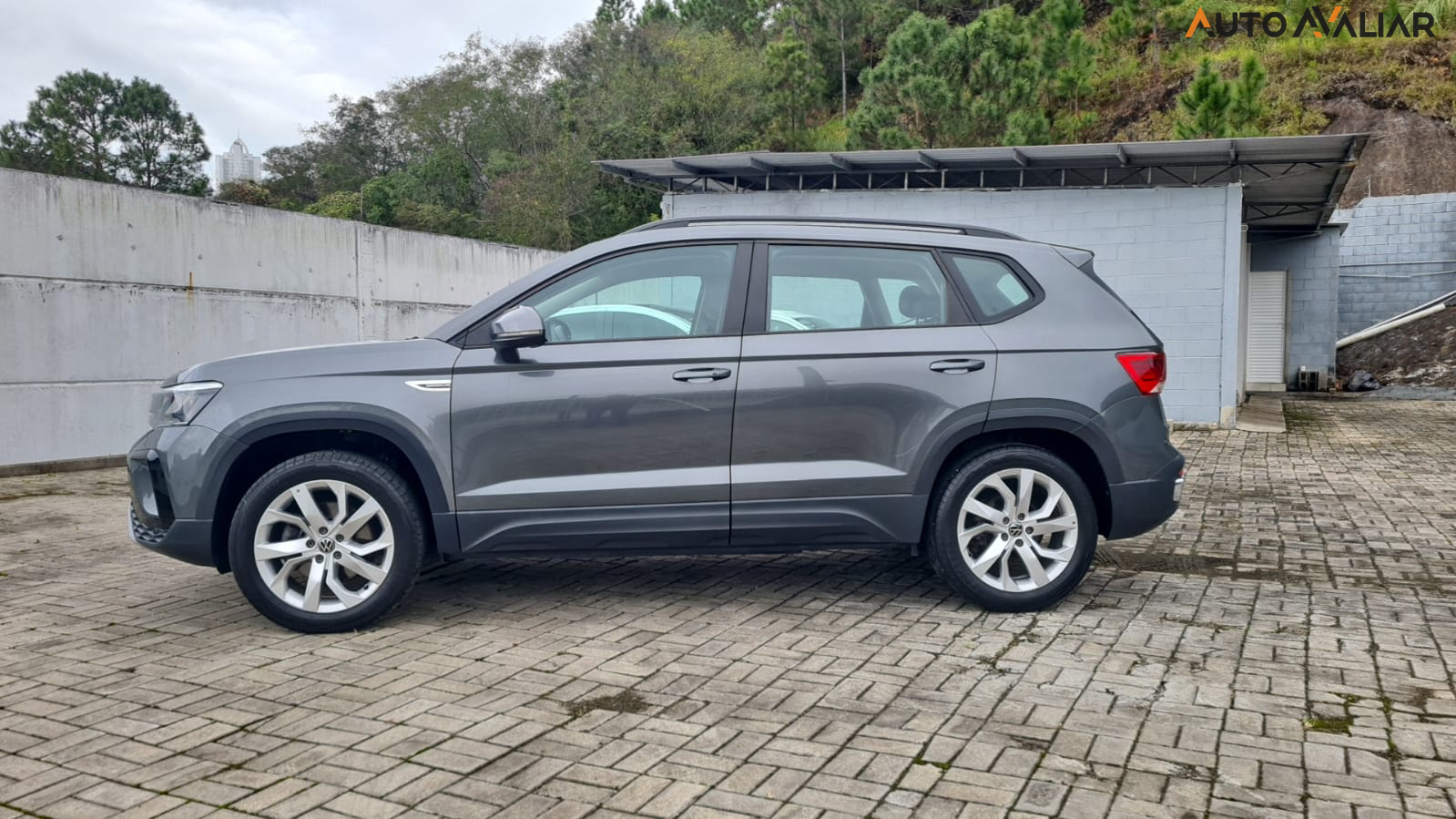 VOLKSWAGEN TAOS 1.4 250 TSI TOTAL FLEX COMFORTLINE AUTOMÁTICO