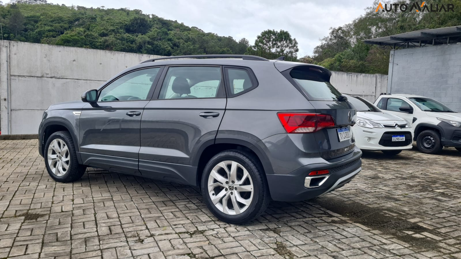 VOLKSWAGEN TAOS 1.4 250 TSI TOTAL FLEX COMFORTLINE AUTOMÁTICO
