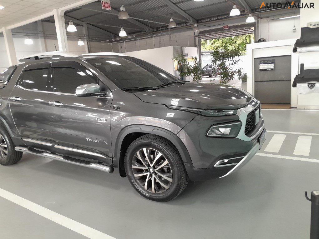 FIAT TORO 2.0 16V TURBO DIESEL RANCH 4WD AT9