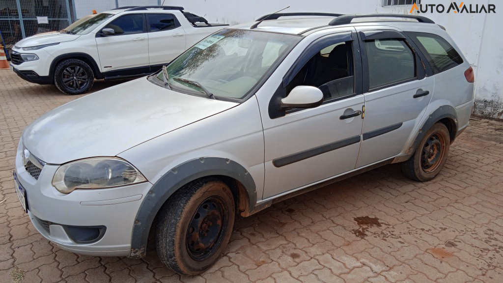 FIAT PALIO 1.6 TREKKING WEEKEND 16V FLEX 4P MANUAL
