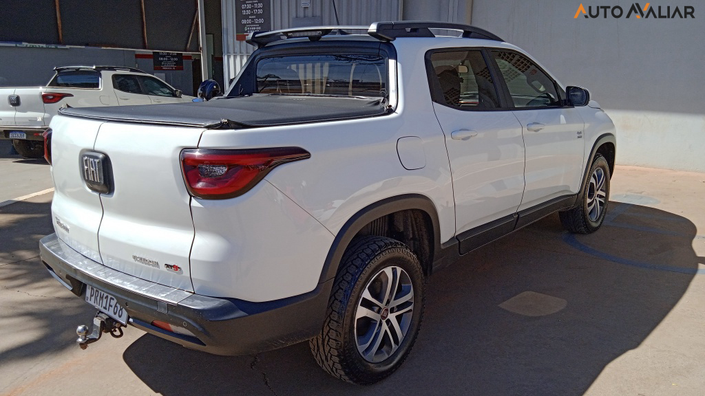 FIAT TORO 2.0 16V TURBO DIESEL FREEDOM MANUAL