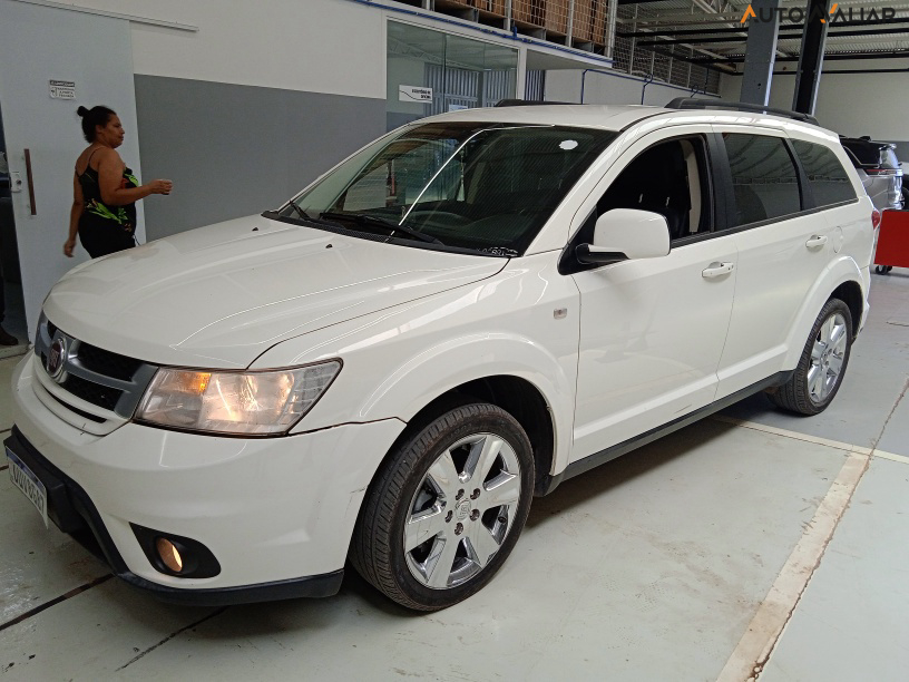 FIAT FREEMONT 2.4 EMOTION 16V GASOLINA 4P AUTOMATICO