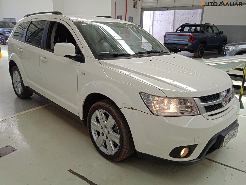 FIAT FREEMONT 2.4 EMOTION 16V GASOLINA 4P AUTOMATICO