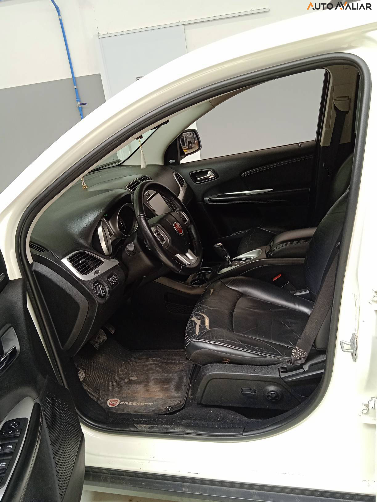 FIAT FREEMONT 2.4 EMOTION 16V GASOLINA 4P AUTOMATICO