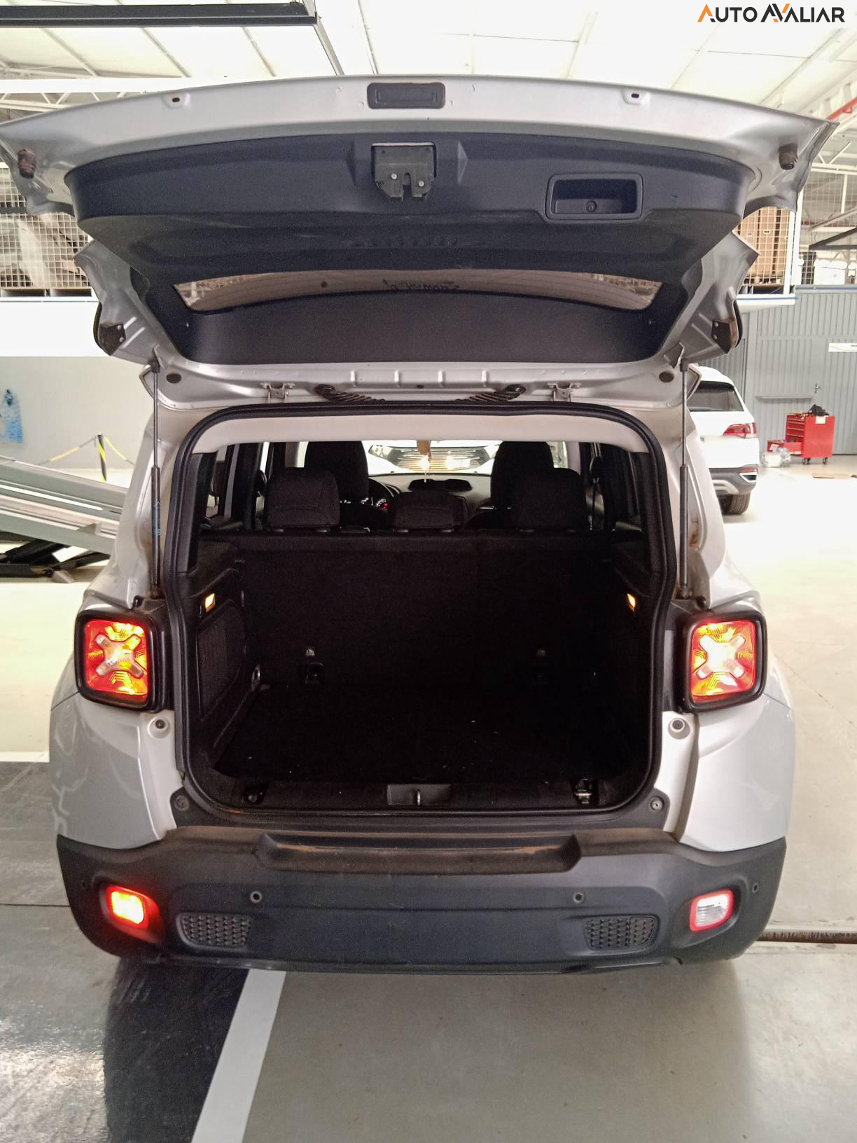 JEEP RENEGADE 1.8 16V FLEX SPORT 4P AUTOMATICO
