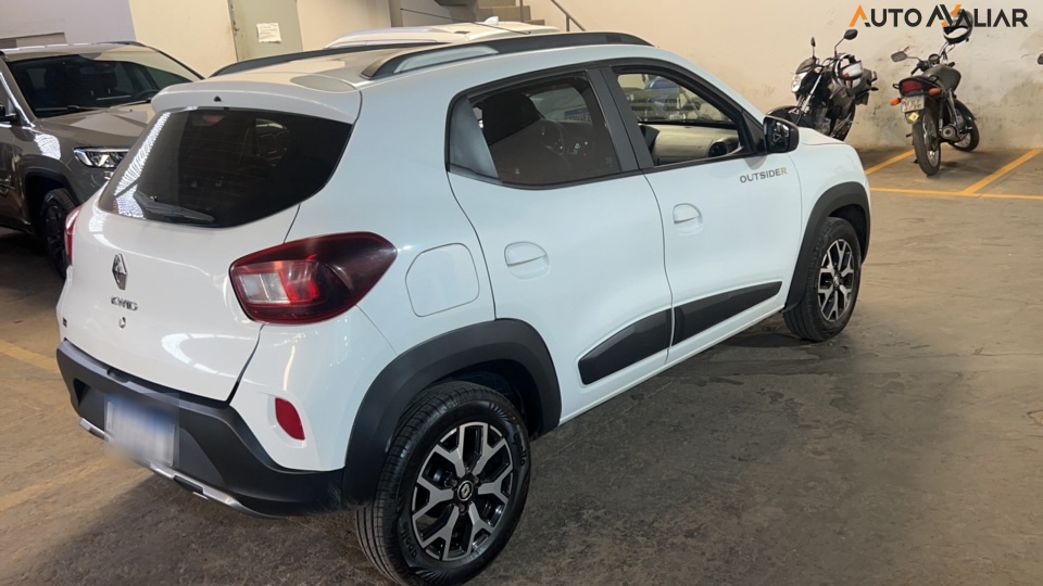 RENAULT KWID 1.0 12V SCE FLEX OUTSIDER MANUAL