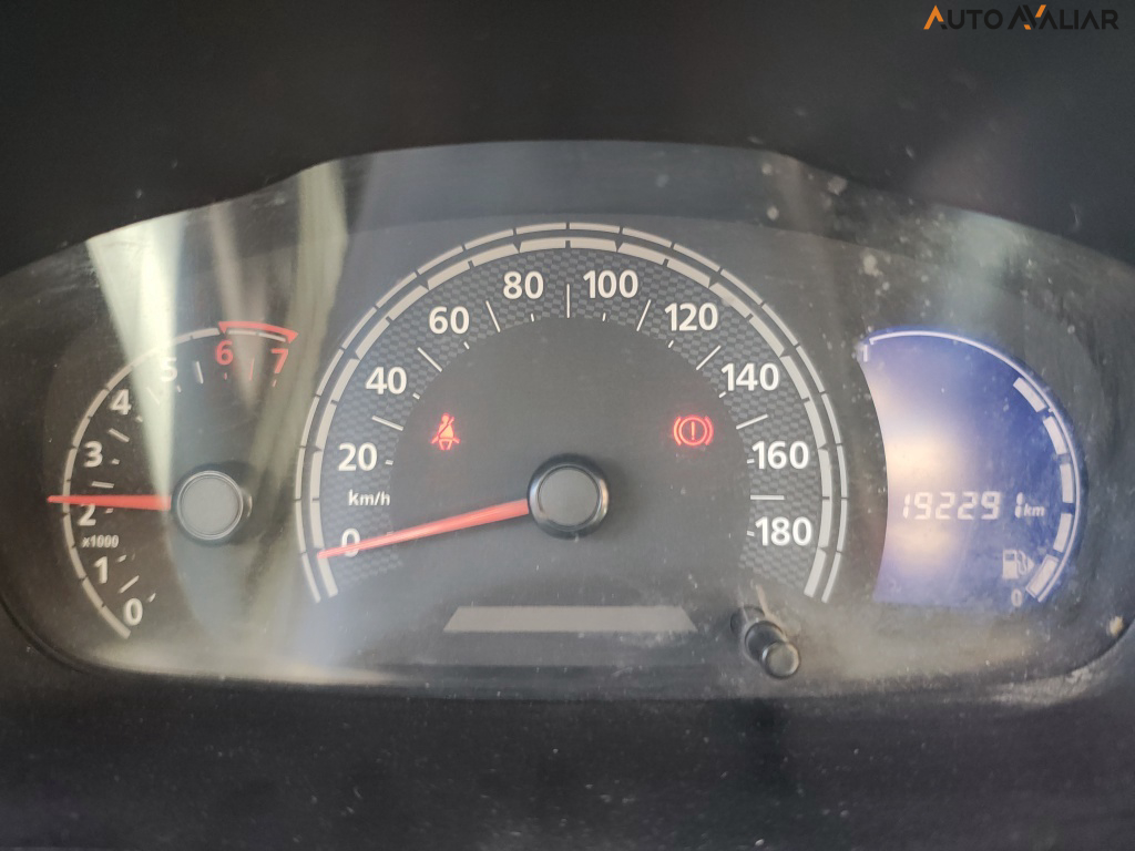 RENAULT KWID 1.0 12V SCE FLEX INTENSE MANUAL