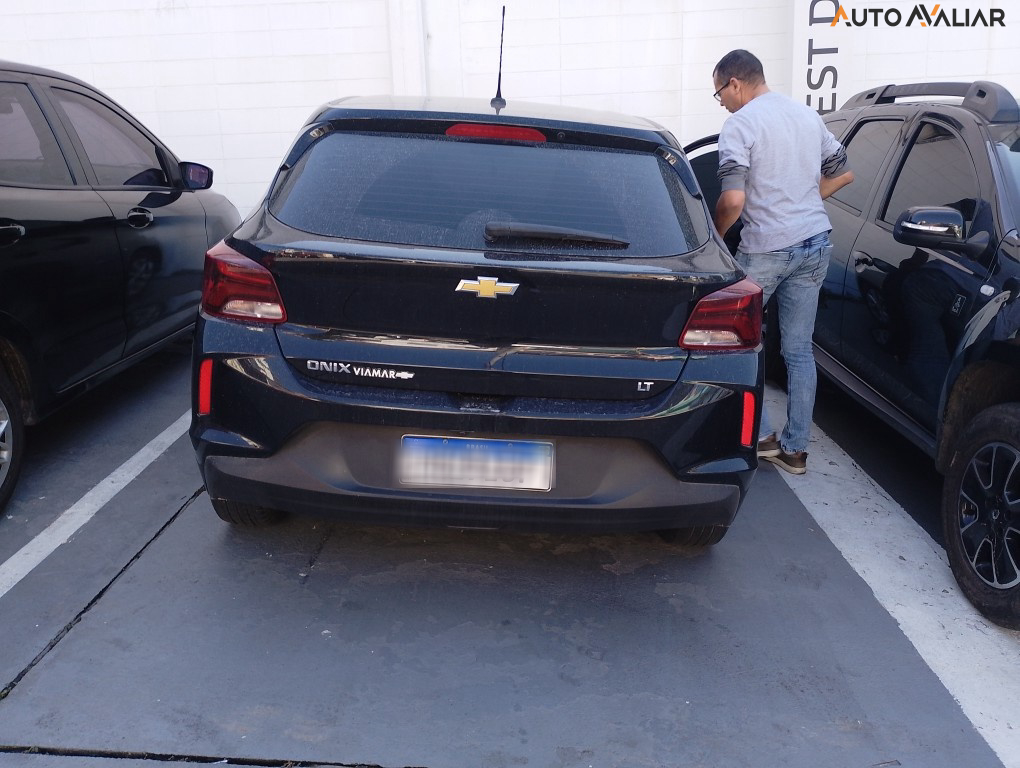 CHEVROLET ONIX 1.0 FLEX LT MANUAL